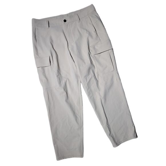 Lululemon Men's Khaki Beige Utilitarian Straight Leg Zip Fly Cargo Pants 32 x 26 - Picture 1 of 8